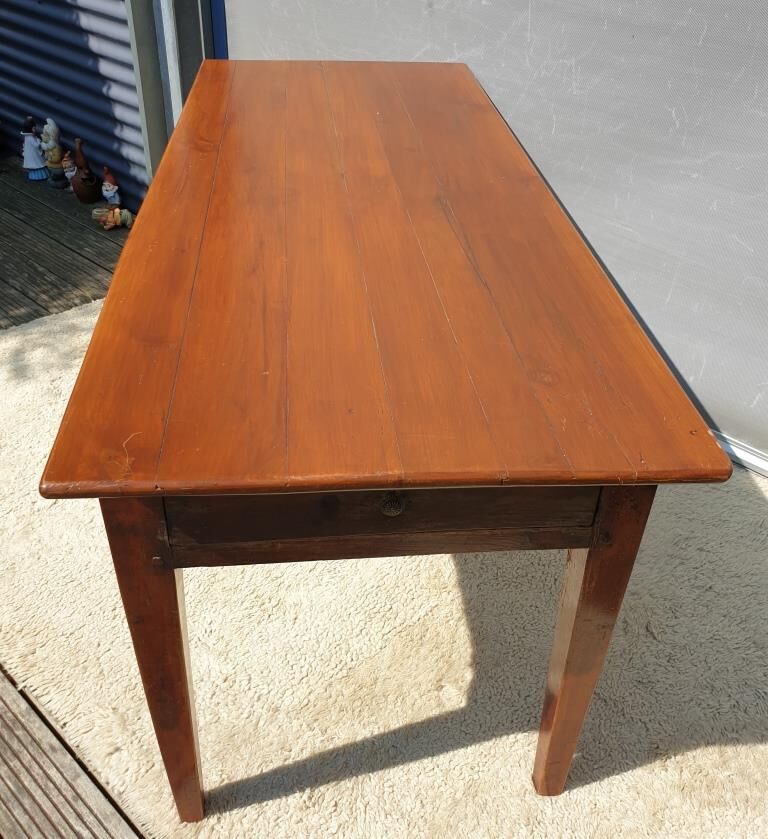 Farm table office served nineteenth