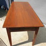 Farm table office served nineteenth