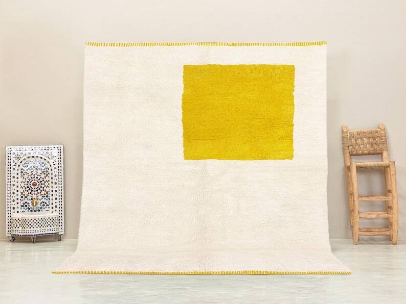 Traditional handmade Beni Ouarain rug