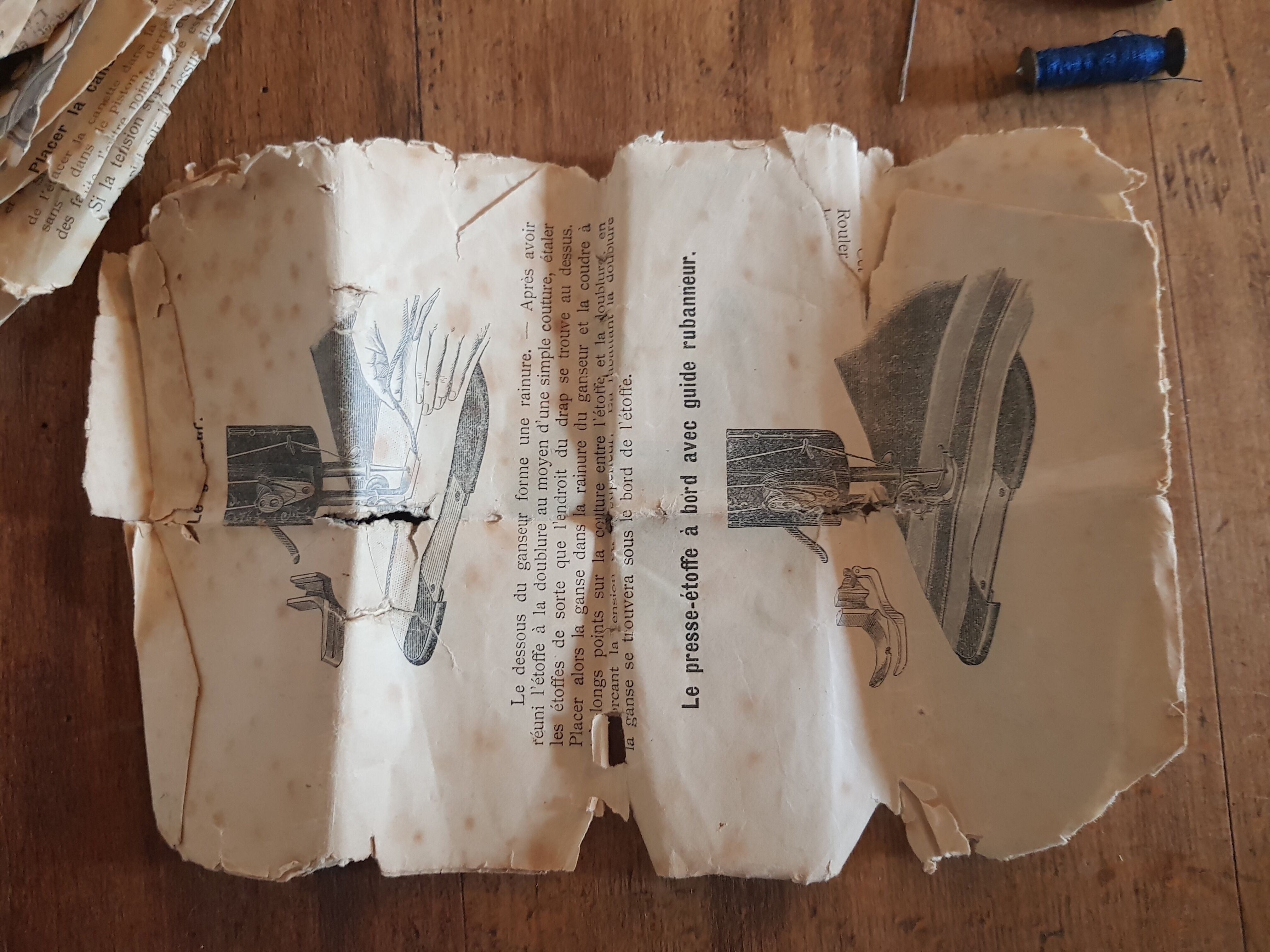 Old sewing machine H. Vigneron