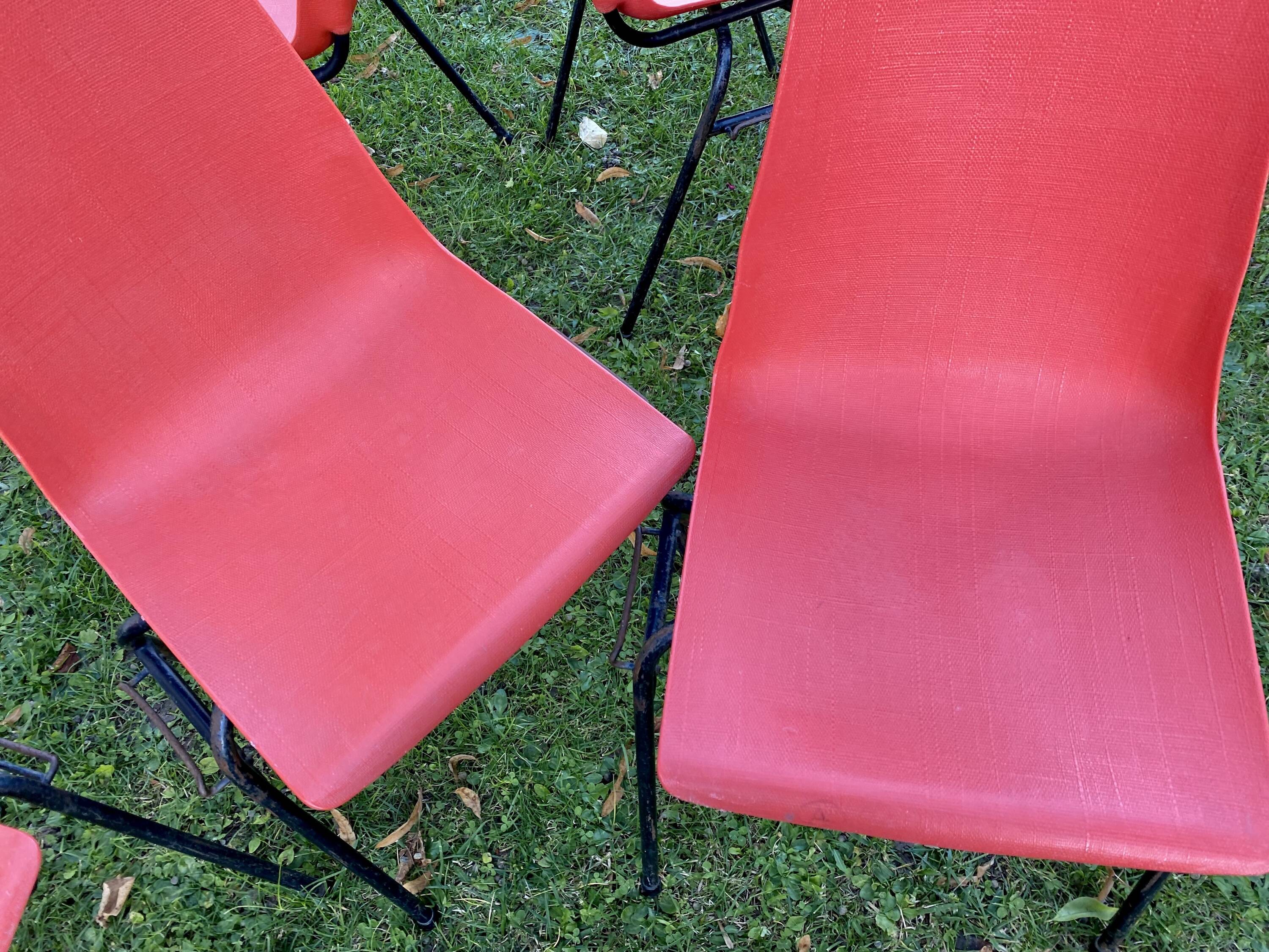 Set of 6 vintage red Fantasia chairs from the 1960s