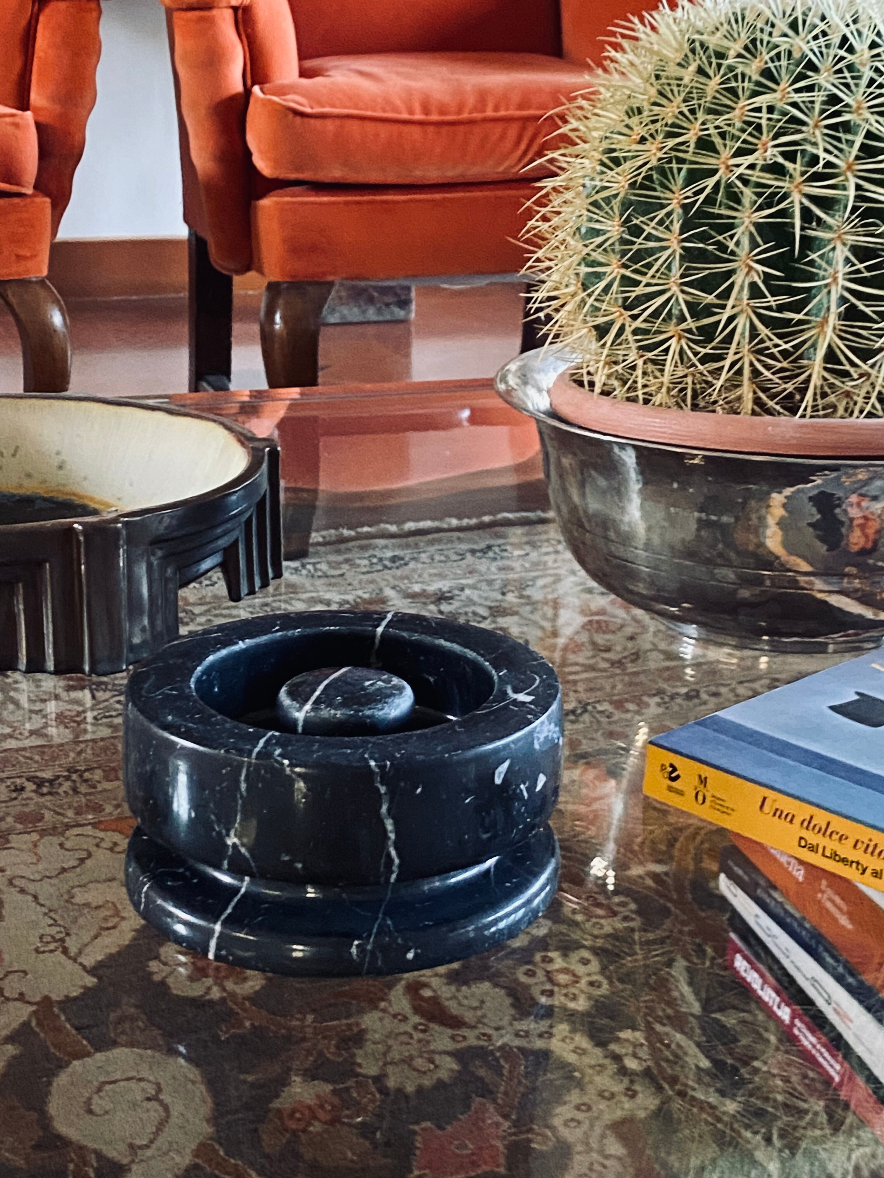 Cendrier 8532, Angelo Mangiarotti, Knoll International Années 1970
