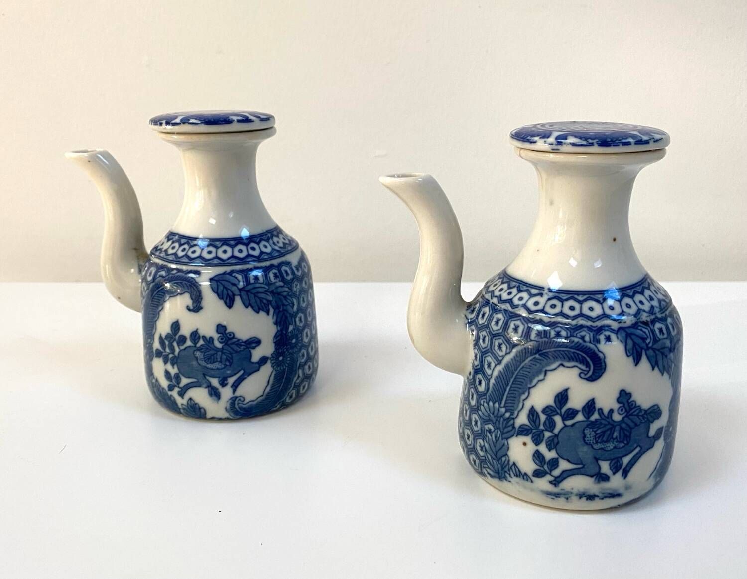 Pair of Chinese porcelain jugs from the 1950s.