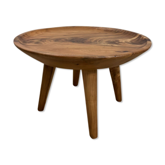 Round coffee table