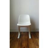 Kangaroo Chair