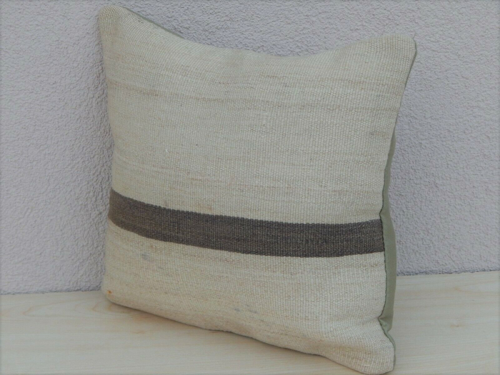 35x35cm white Kilim cushion