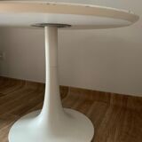 Table basse pied tulipe vintage