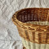 Vintage wicker and scoubidou basket
