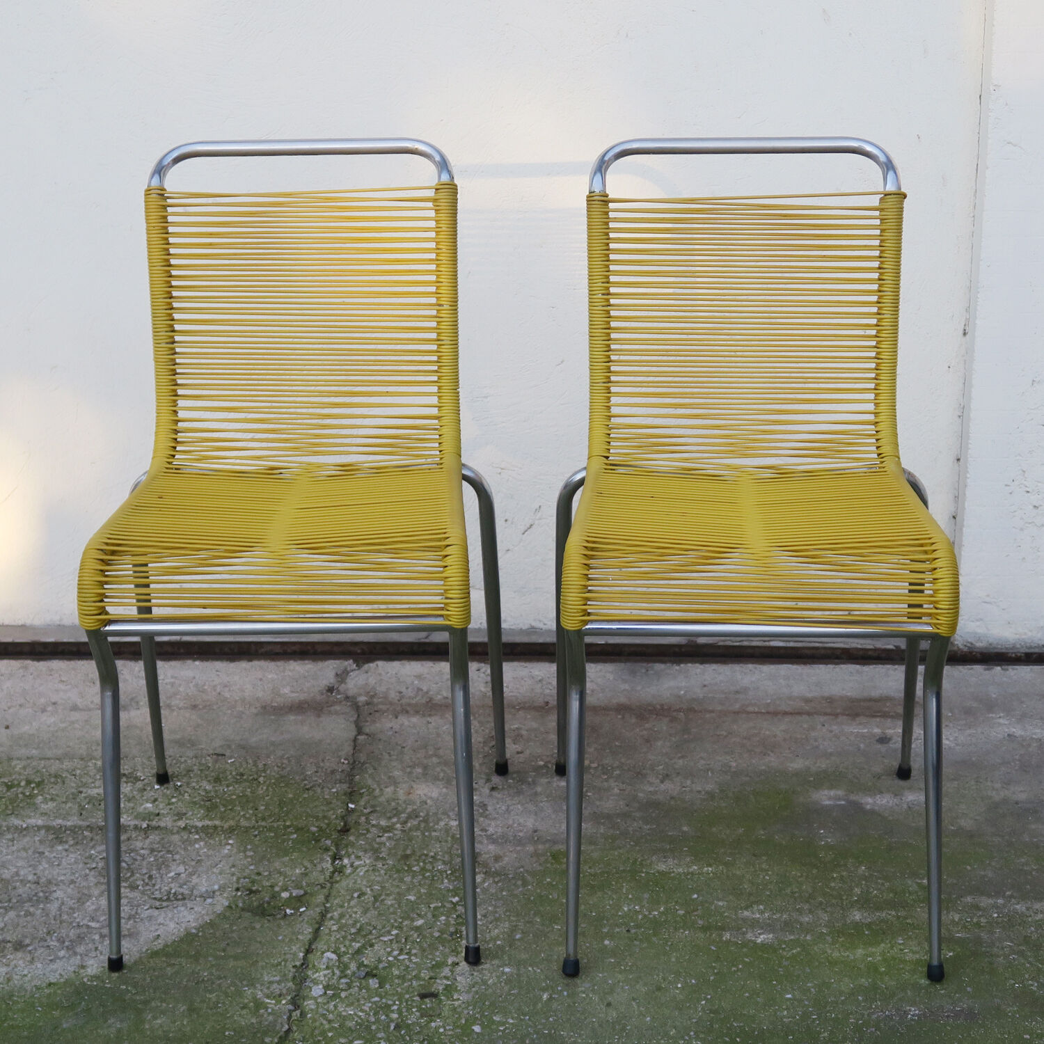 Pair of scoubidou chairs