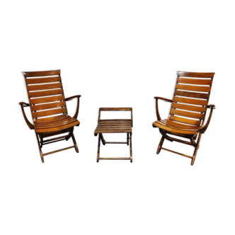 Pair of wooden folding garden chairs with table, 1950s