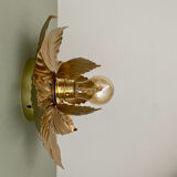 Vintgae wall light in gold metal