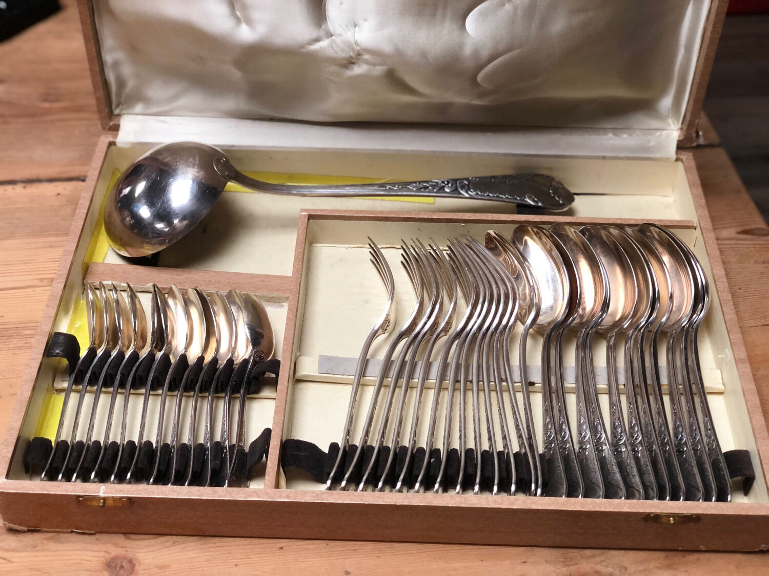 Silver cutlery Goldsmith Frionnet