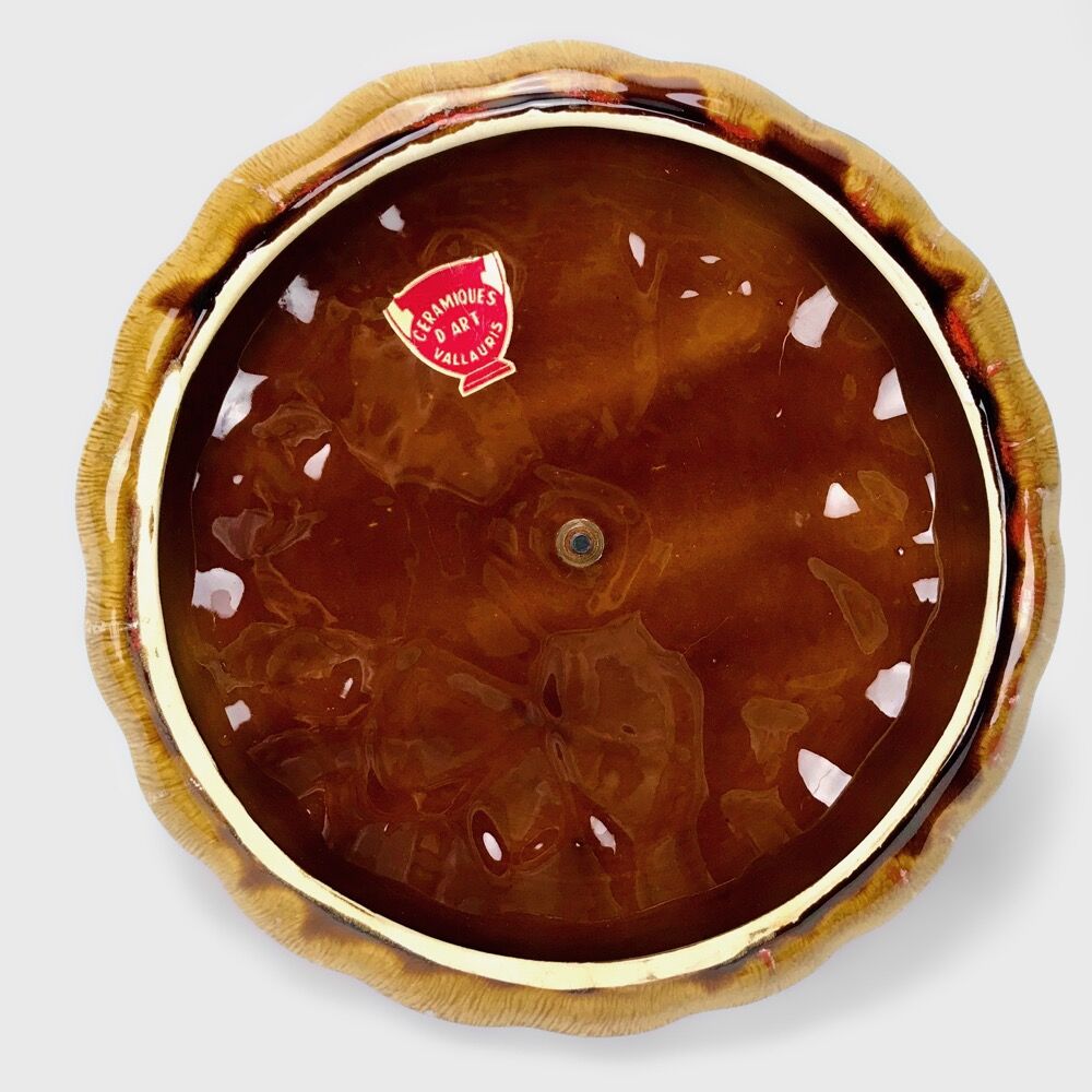 Vallauris pop cheese platter