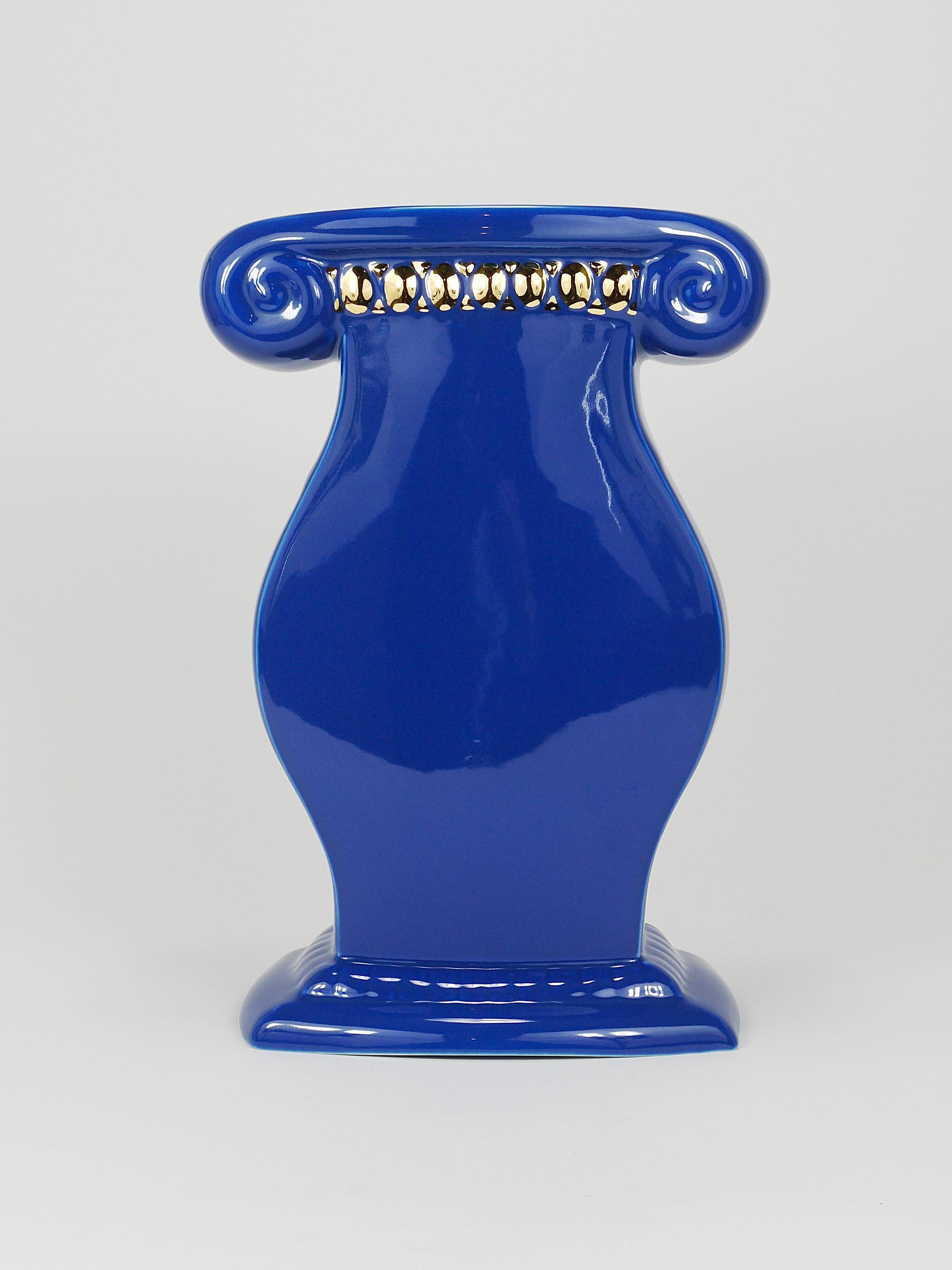 Heide Warlamis Vase Postmodern Grand Design Memphis, Vienna Collection, 1980s