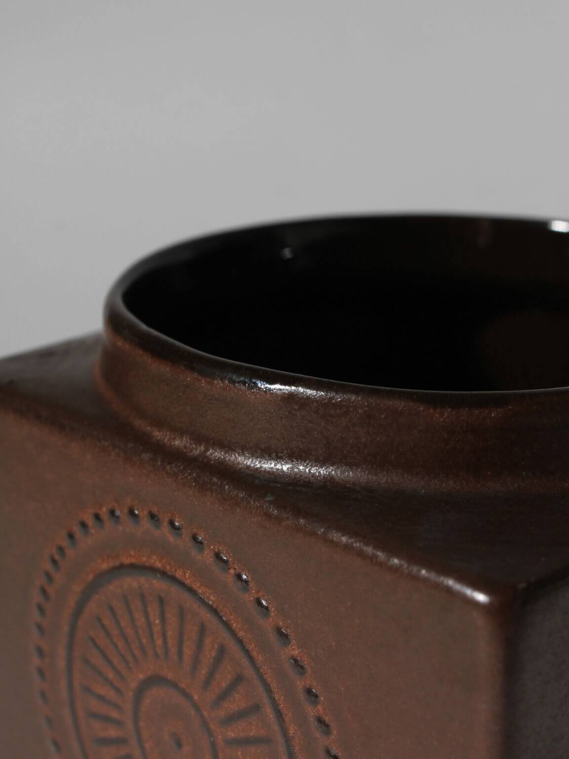 Göran Andersson Brown Ceramic Vase, 1960s, Sweden