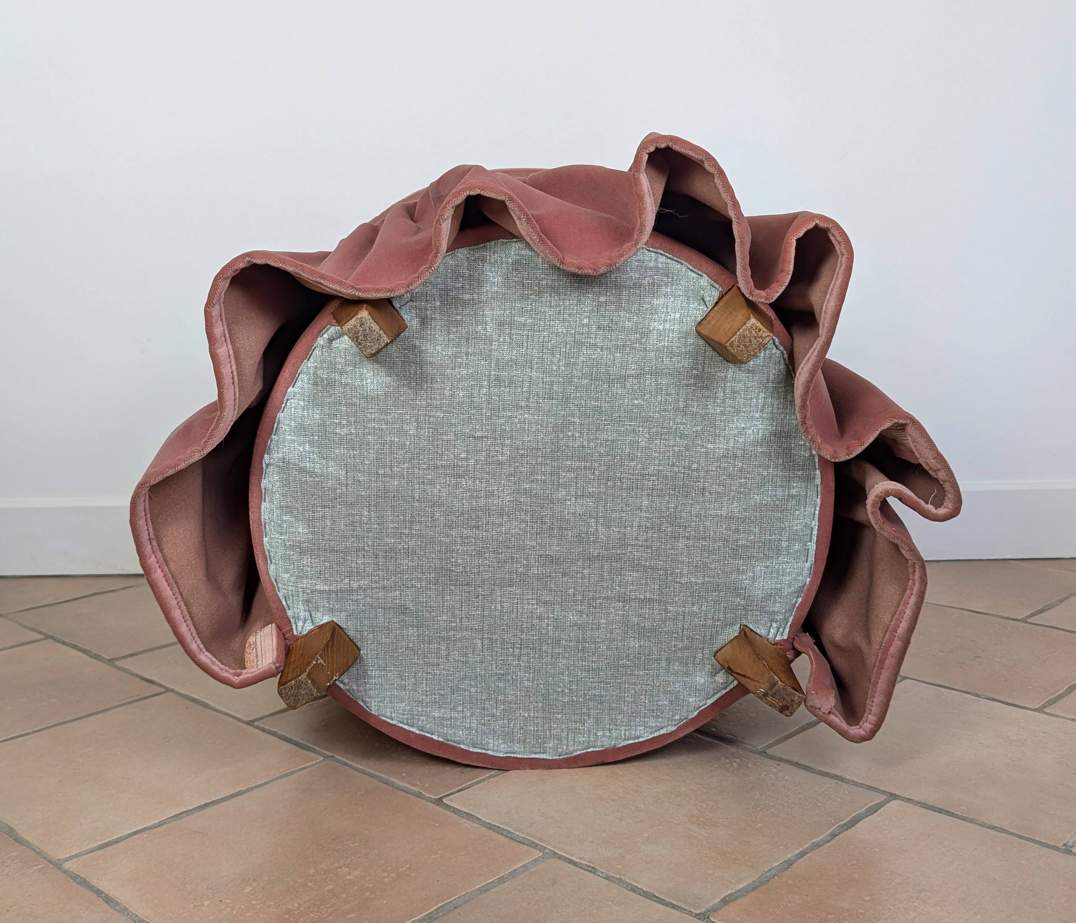 Fauteuil crapaud en velours
