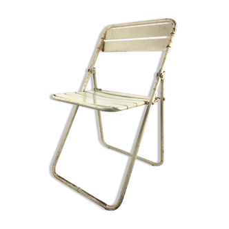 Indoor folding metal chair