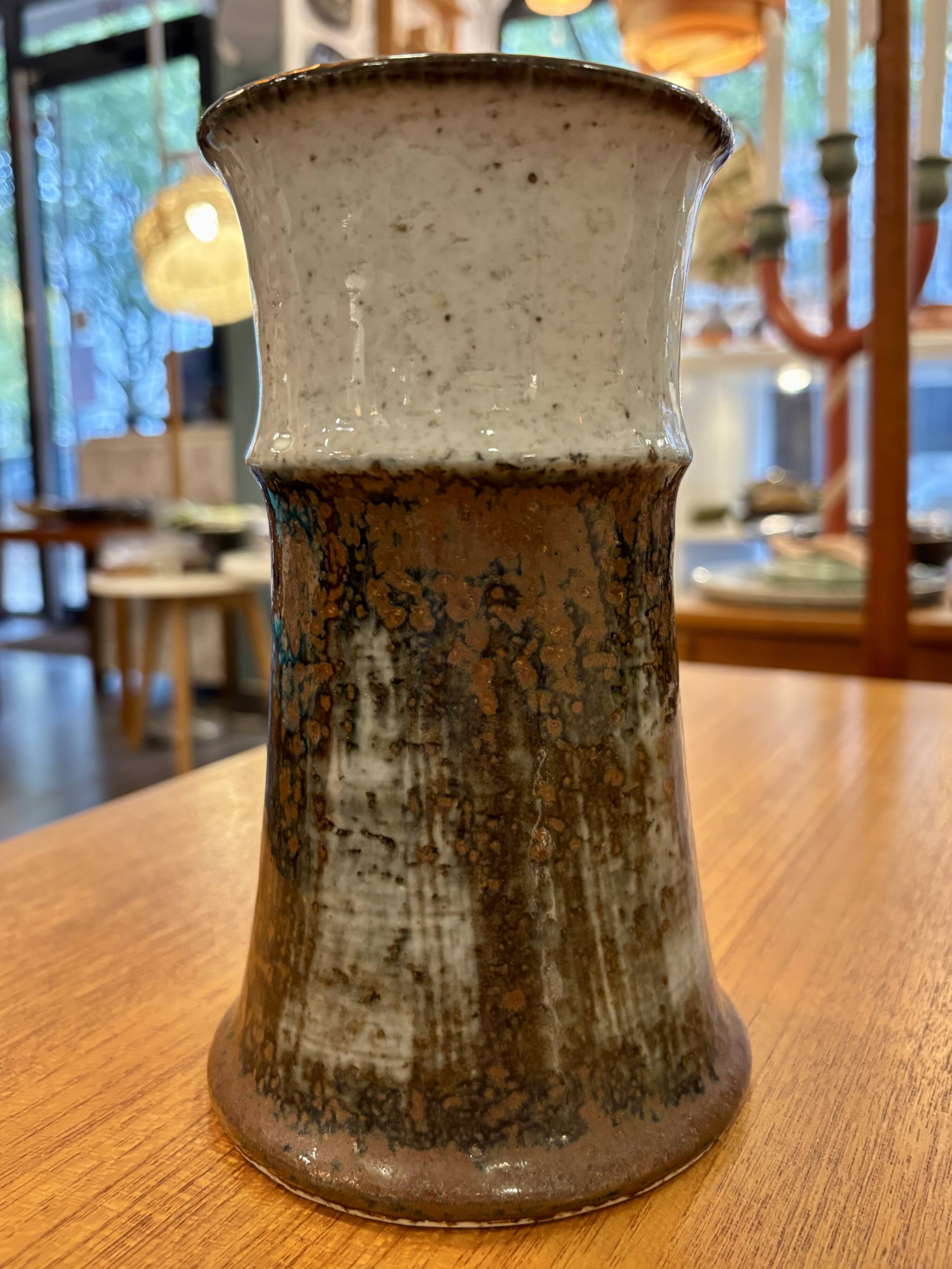 Vase, Art ceramics - Drejargruppen, Rörstrand, Sweden, 1973