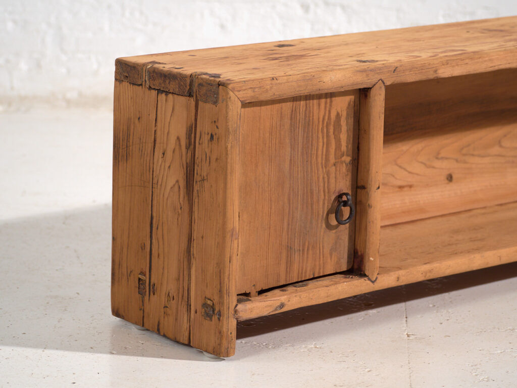 Old pine wood buffet – China, circa 1930