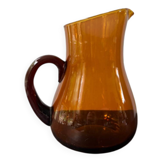 Pichet en verre soufflé ambré vintage
