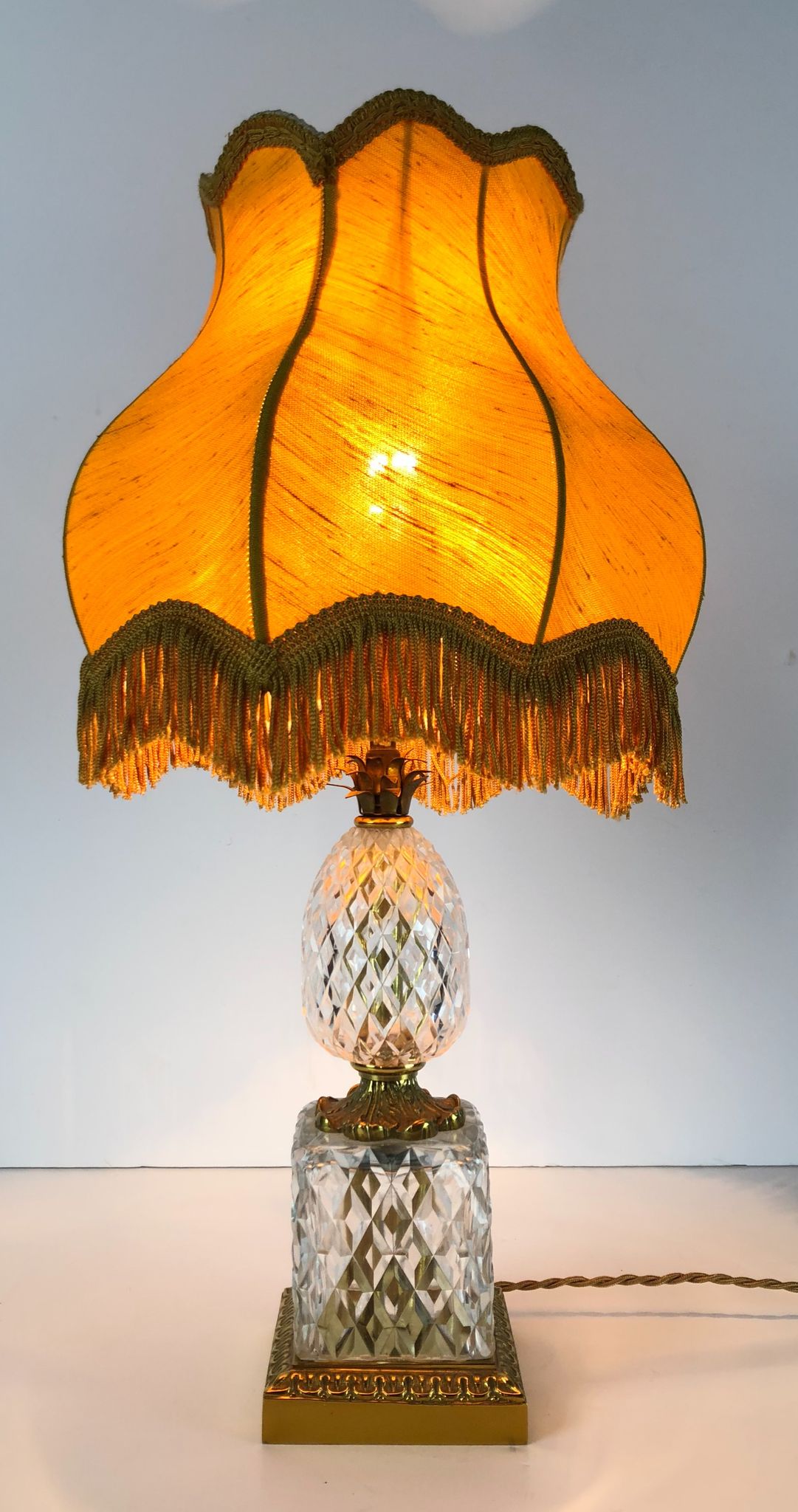 Lampe des années 70 en forme d'ananas