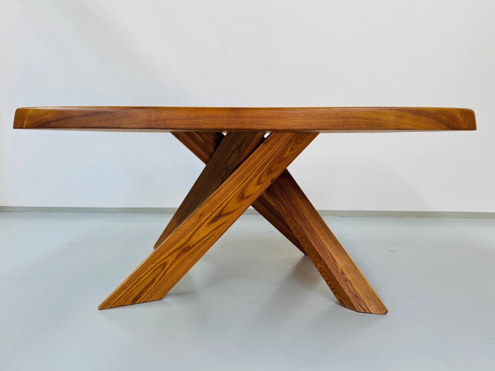 French early edition Aban T35C table in elm attributed to Pierre Chapo, 1970s