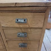 workbench with 16 drawers