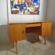 Bureau vintage des années 60 en bois clair