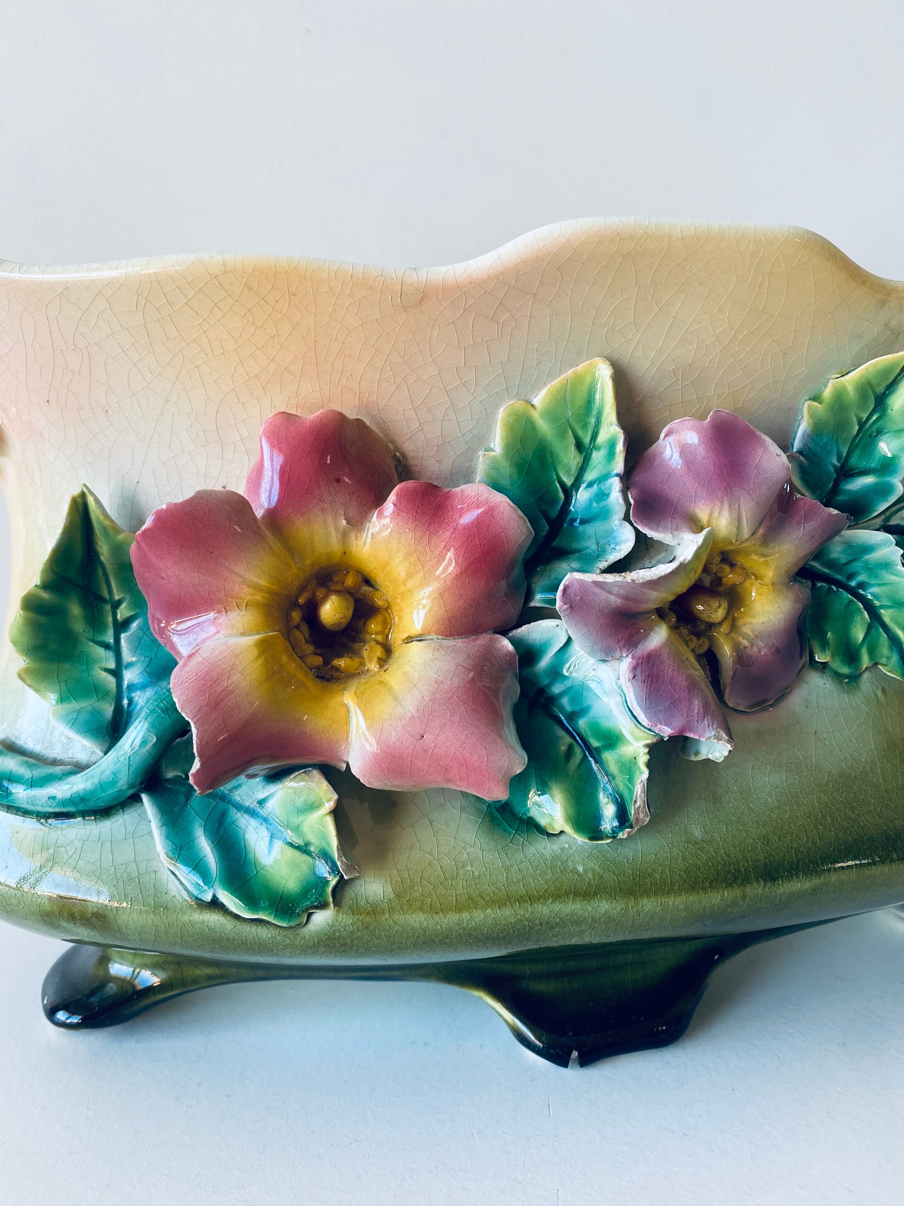 Pot cover or art deco trim