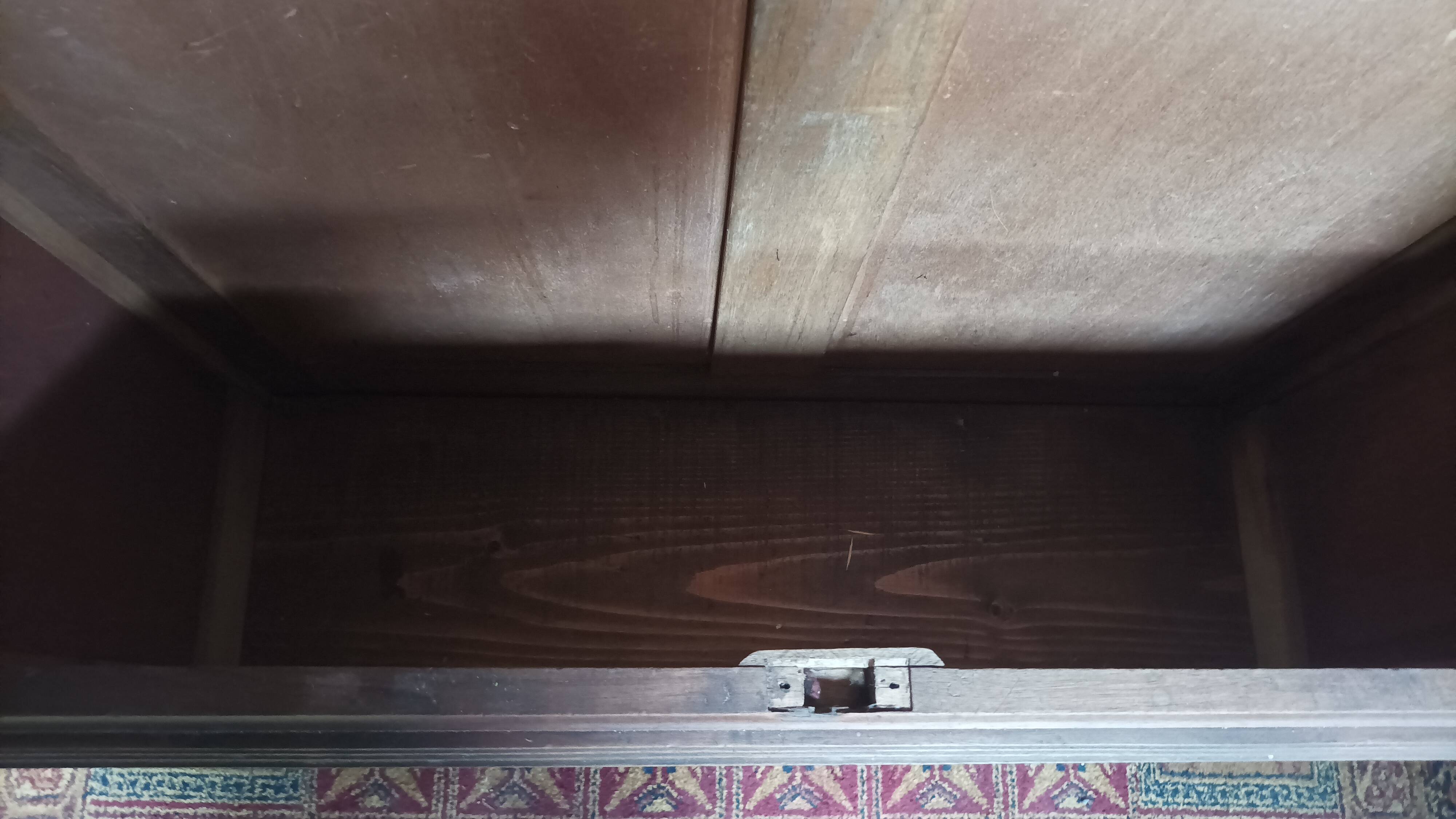 Curtain loom furniture