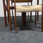 Table à manger vintage et chaises