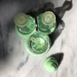 Salière et poivrière avec une torsion