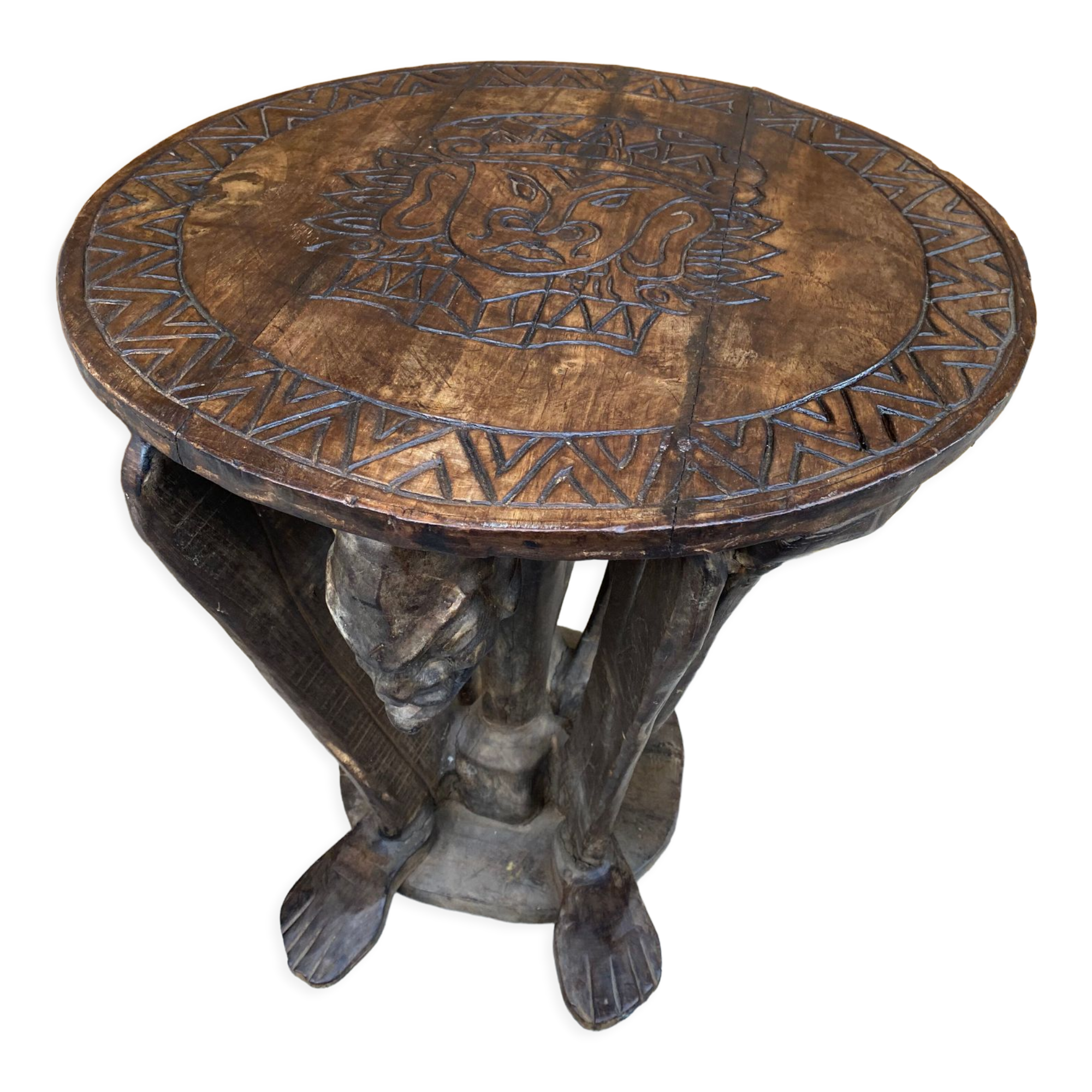 Wooden pedestal table
