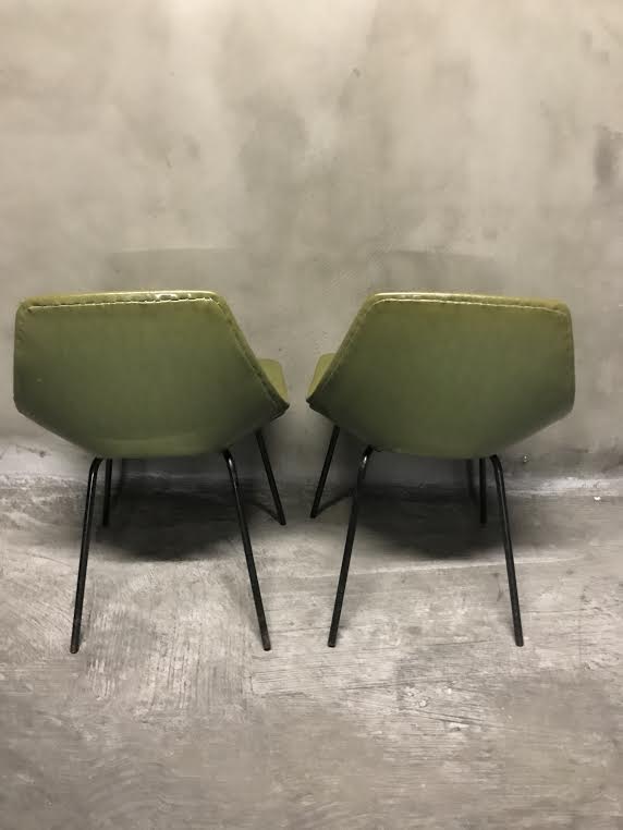 Pierre Guariche "Tonneau" chair, Steiner edition