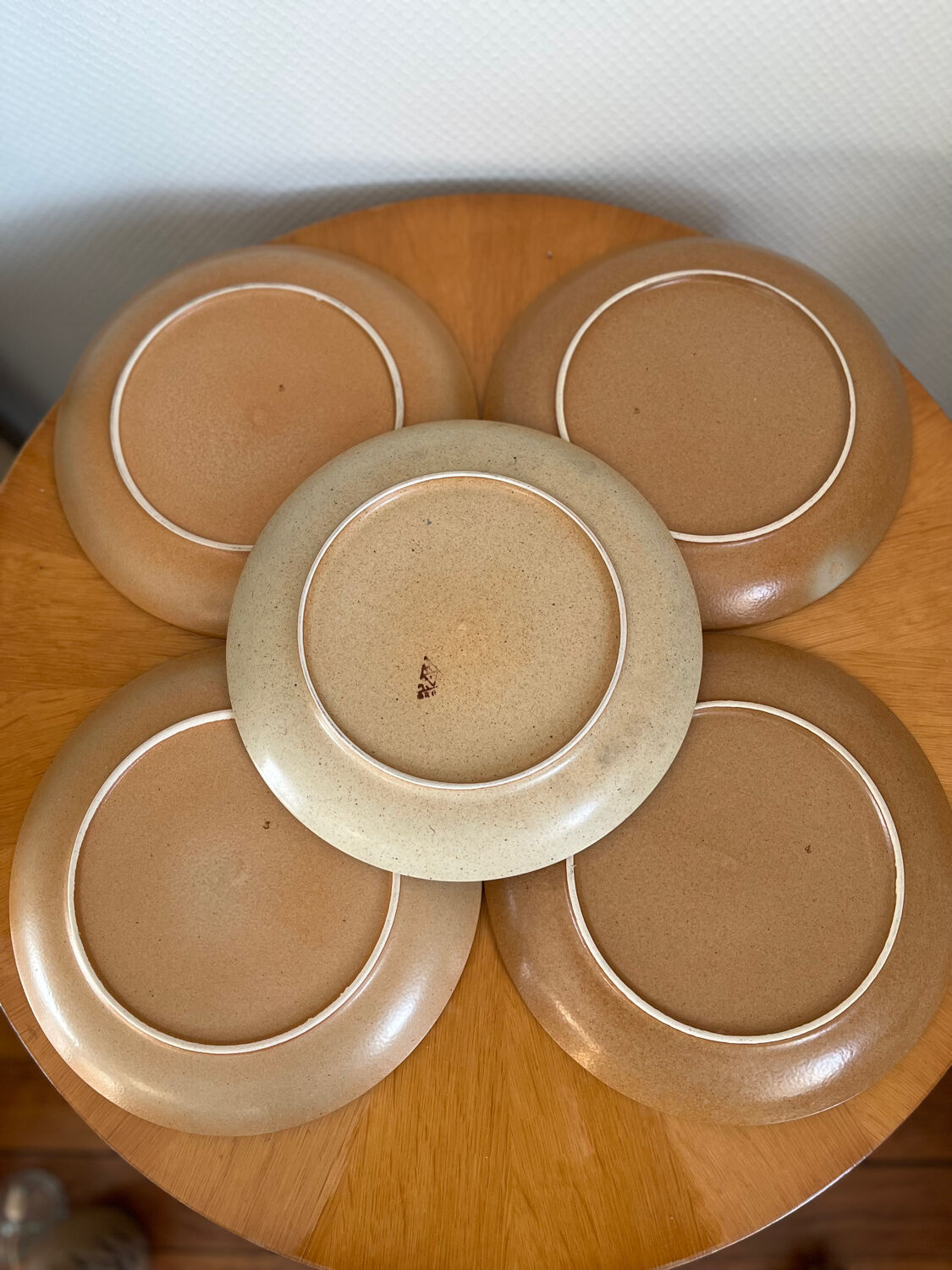 Set of 5 large vintage stoneware dinner plates