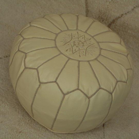 Moroccan pouf in cream leather