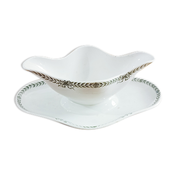 Sauce boat from the iron earth Amandinoise Society Victory