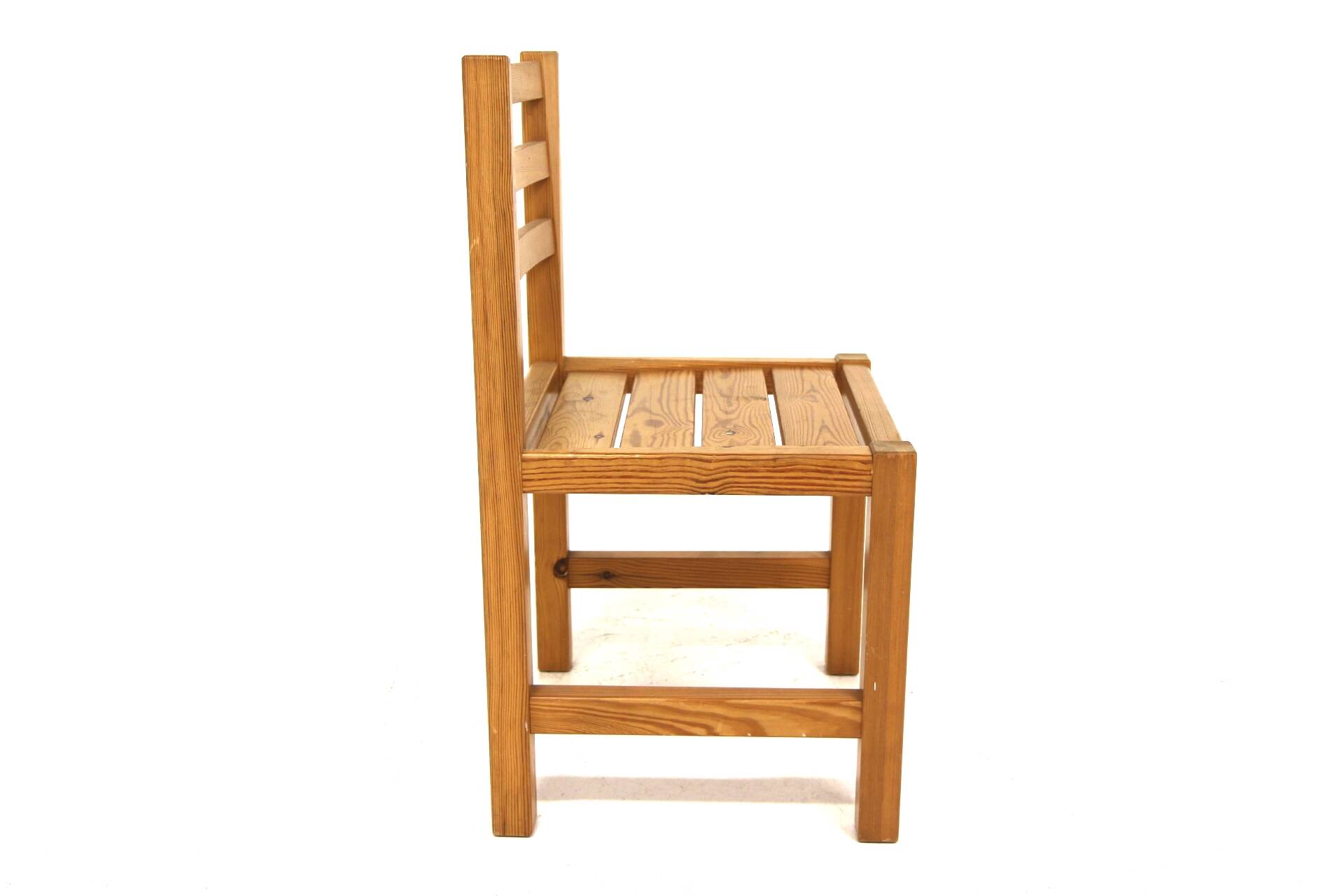 Set of 4 Scandinavian pine chairs, Sweden, 1970