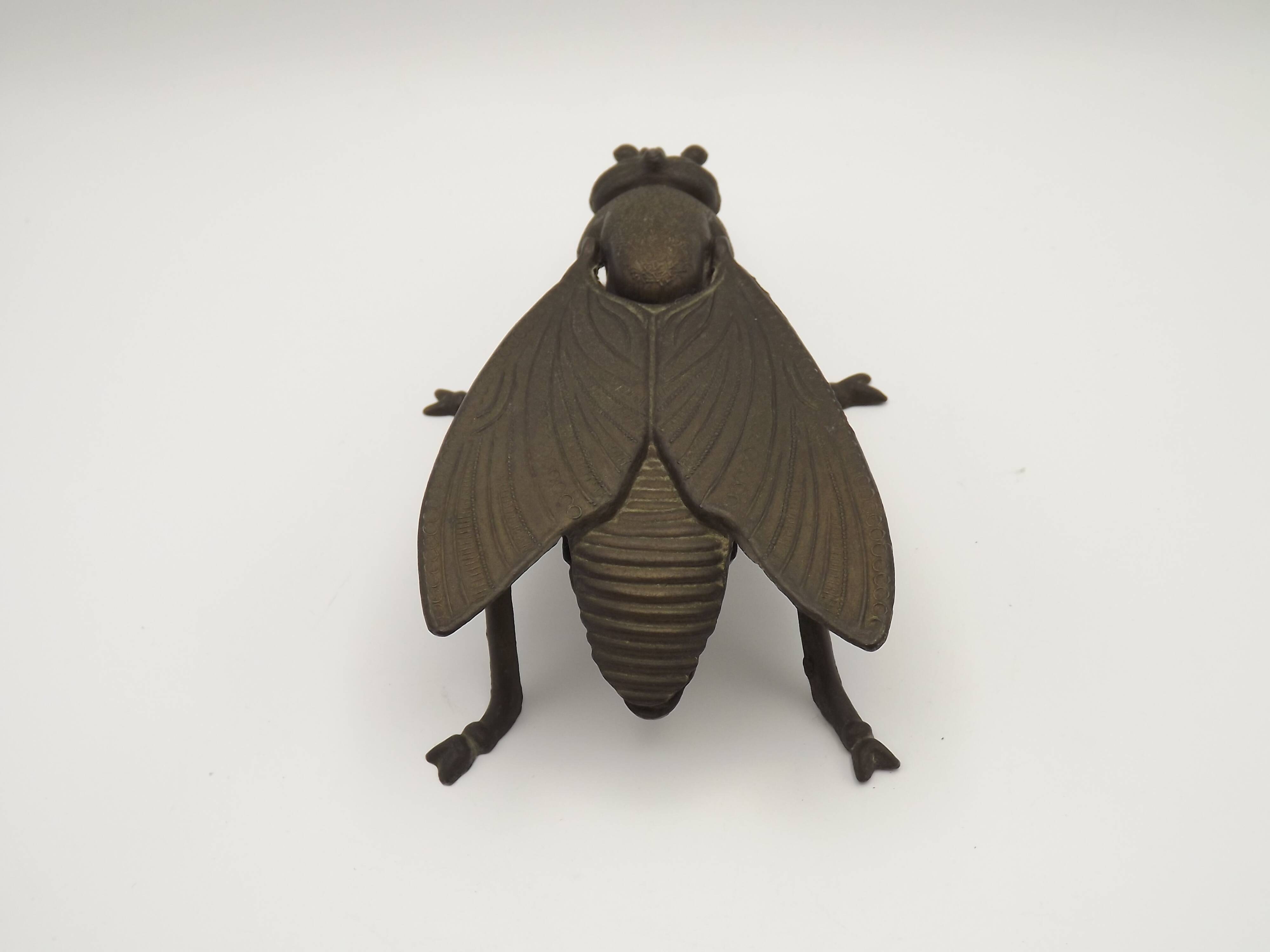 Brass Art Deco fly with movable wings Collection 4288