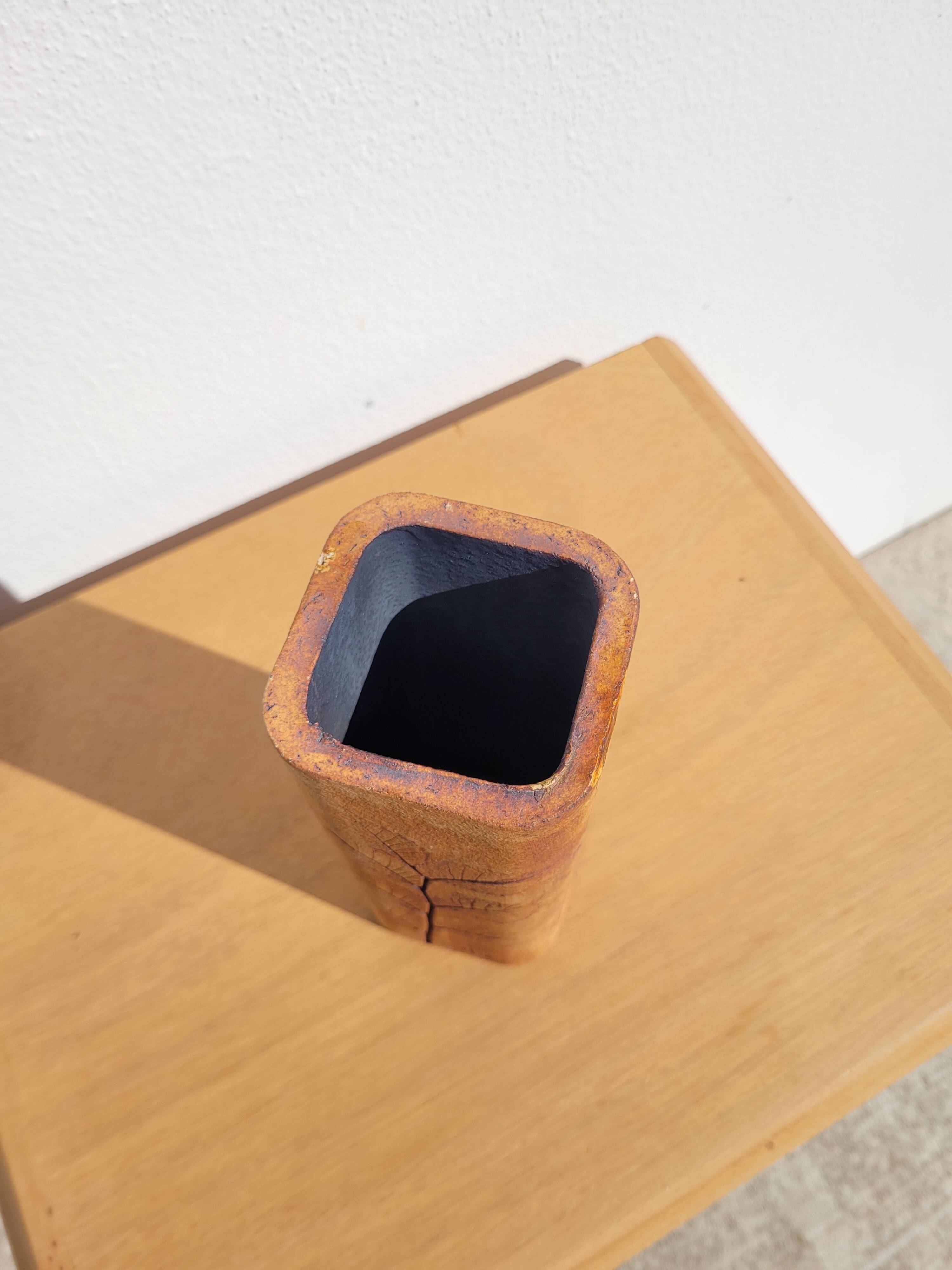 Ceramic vase by Raymonde Leduc