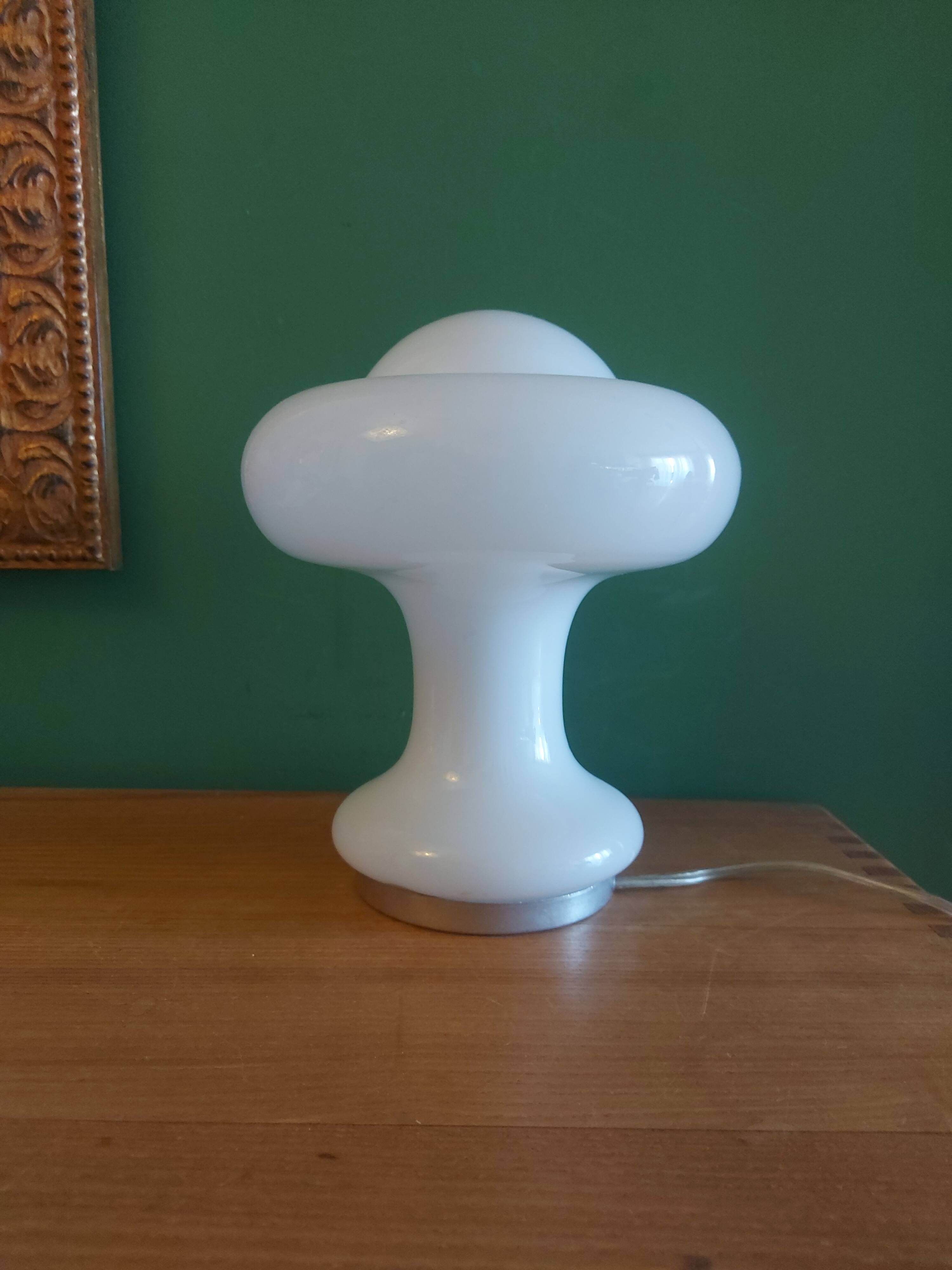 Mushroom lamp peill putzler in white opaline 60'S