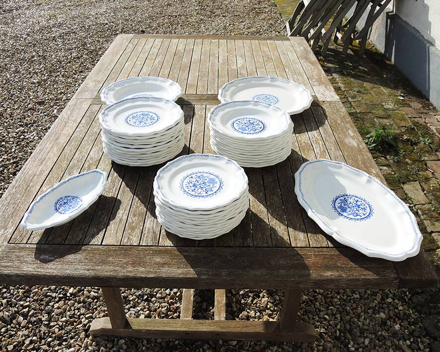 12 Antique Gien Earthenware Flat Plates - Rouen Decor