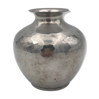 Vase ball in shiny hammered pewter, art deco, signed Chanal - 1910's
