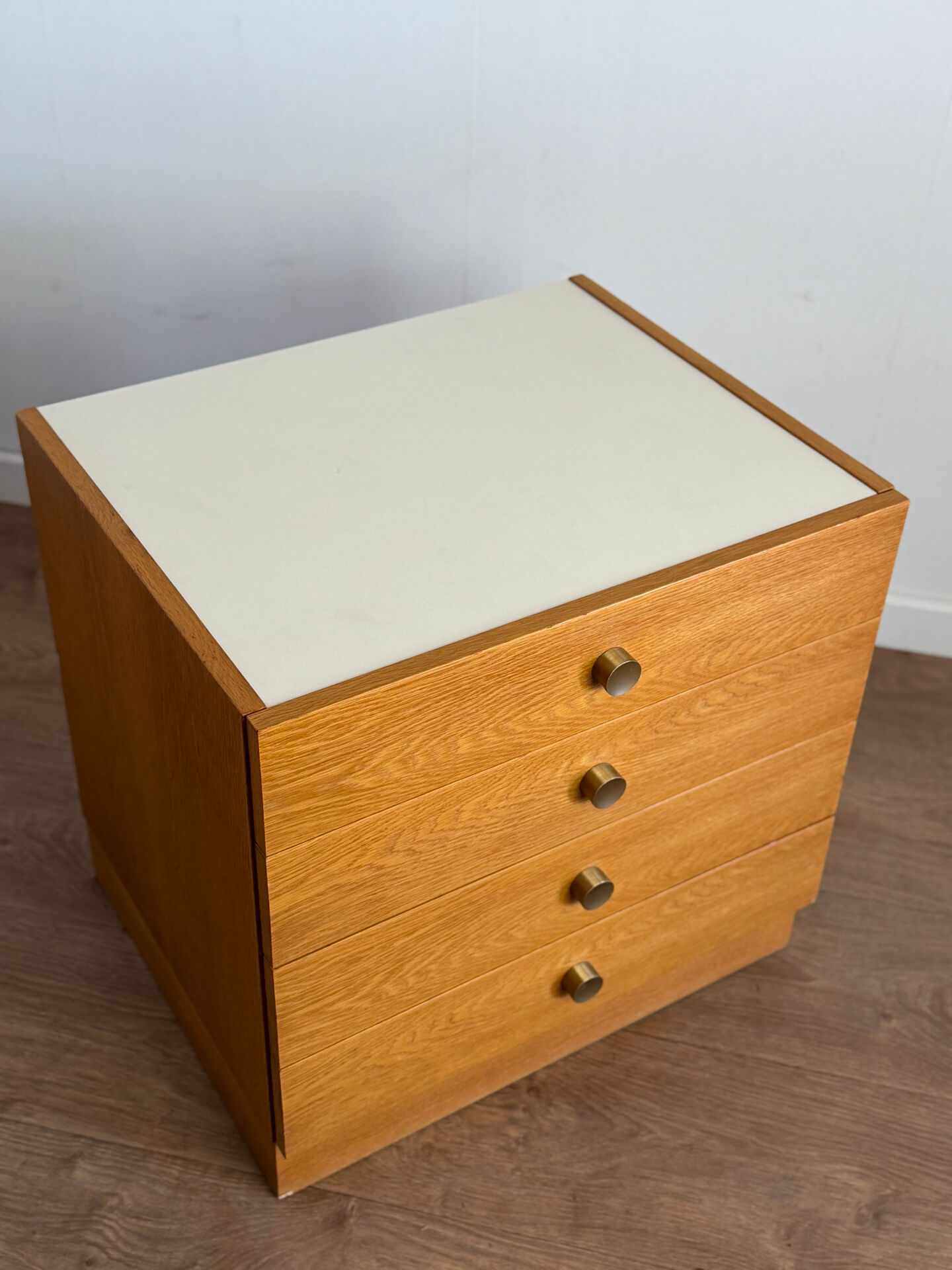 Caisson de bureau vintage à roulettes – 4 tiroirs