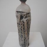 Vase en grès signé
