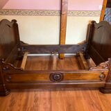 Vintage corner bed