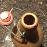 Bouteille en grès marron