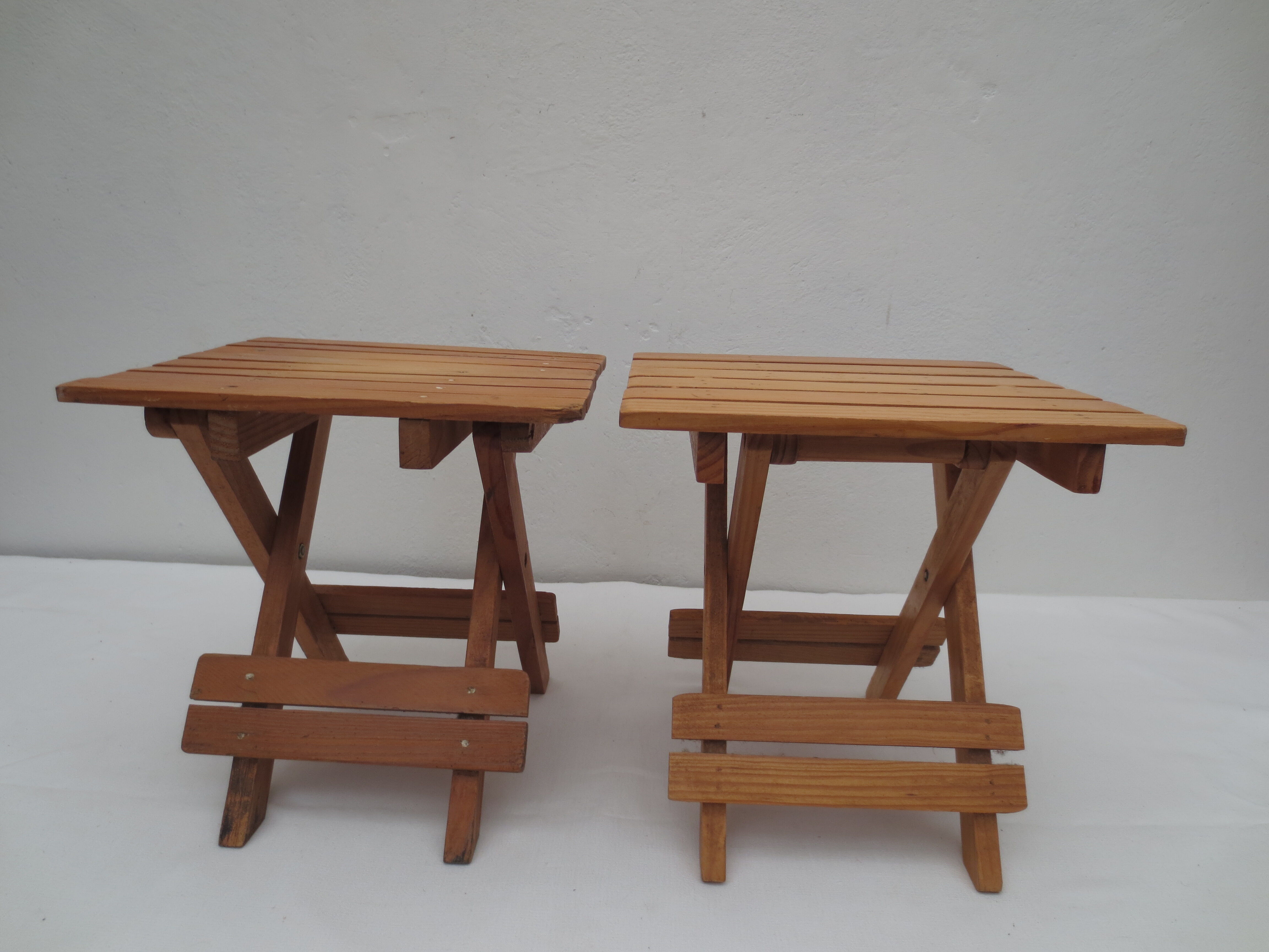 Set of 2 folding stools for children, wooden