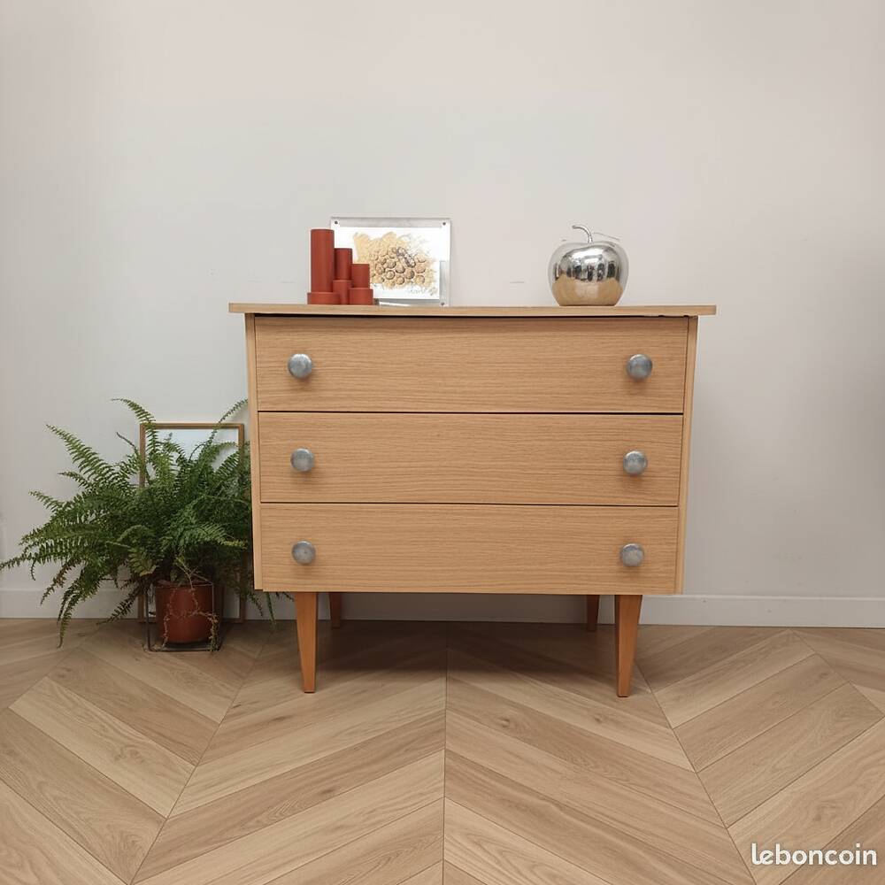 Vintage chest of drawers with silver handles