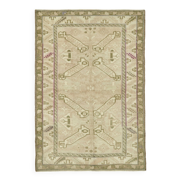 Tapis vintage anatolien turc 143 cm x 203 cm